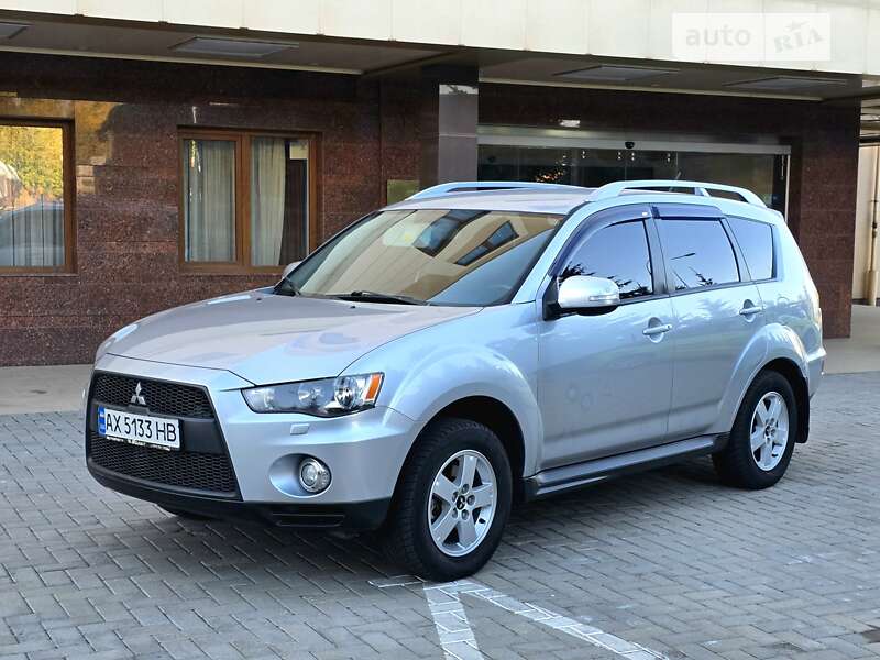 2010 mitsubishi outlander
