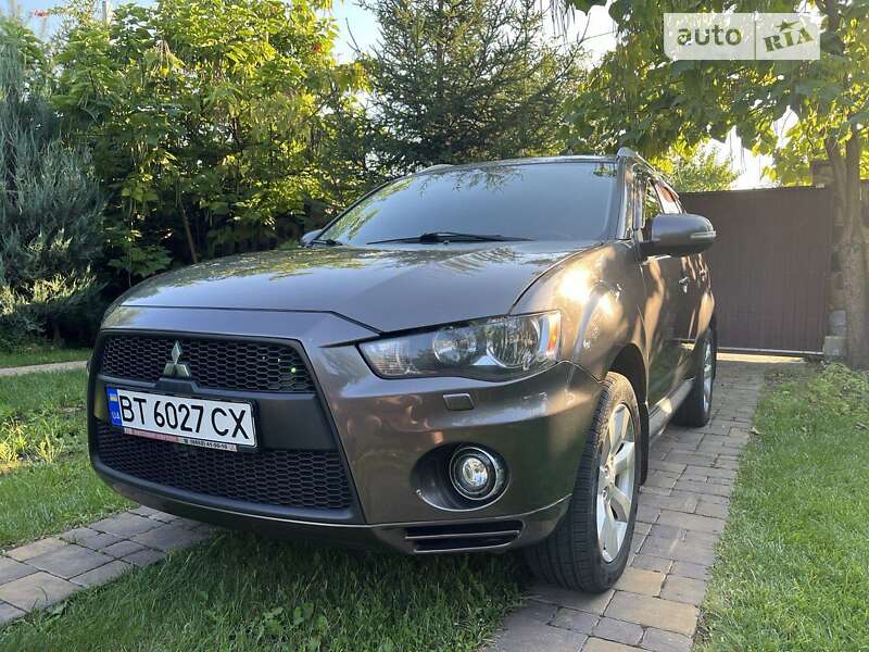 2010 mitsubishi outlander