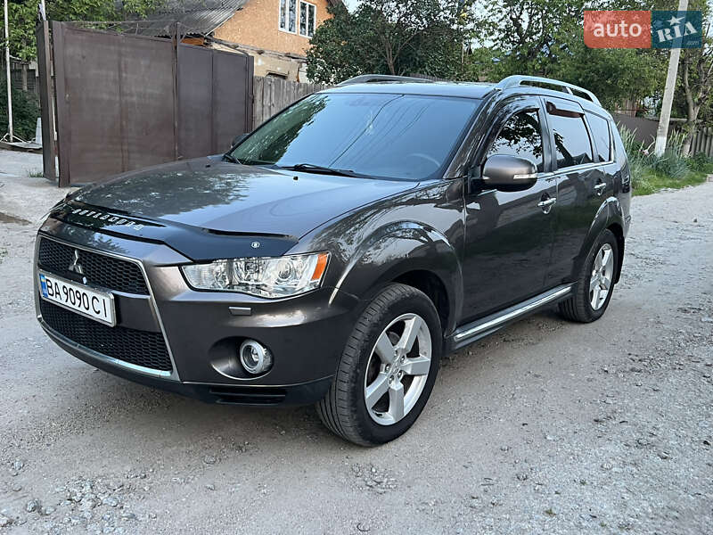 2010 mitsubishi outlander