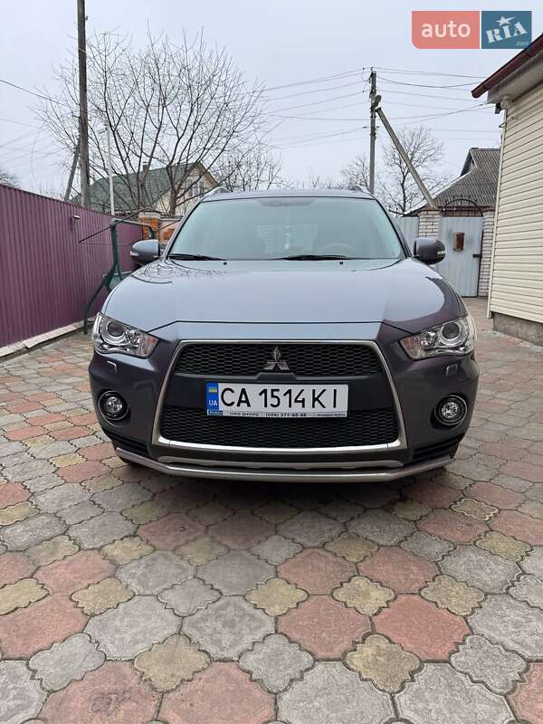 2010 mitsubishi outlander