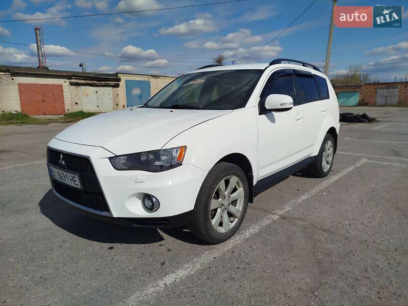 2010 mitsubishi outlander