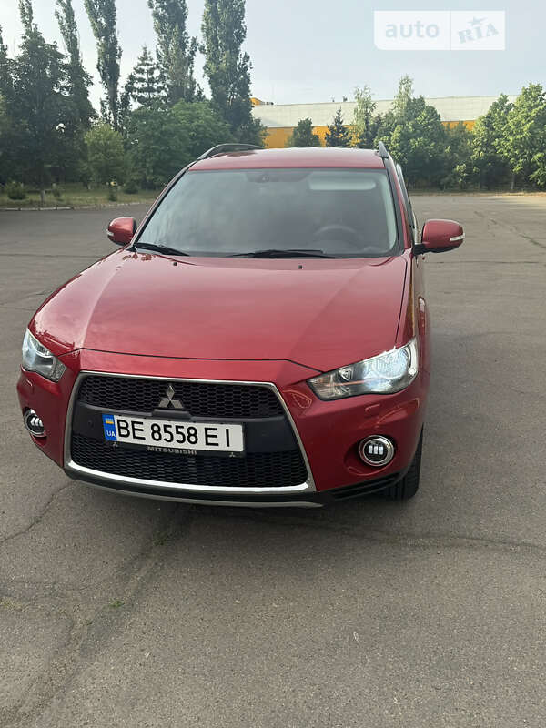 2012 mitsubishi outlander