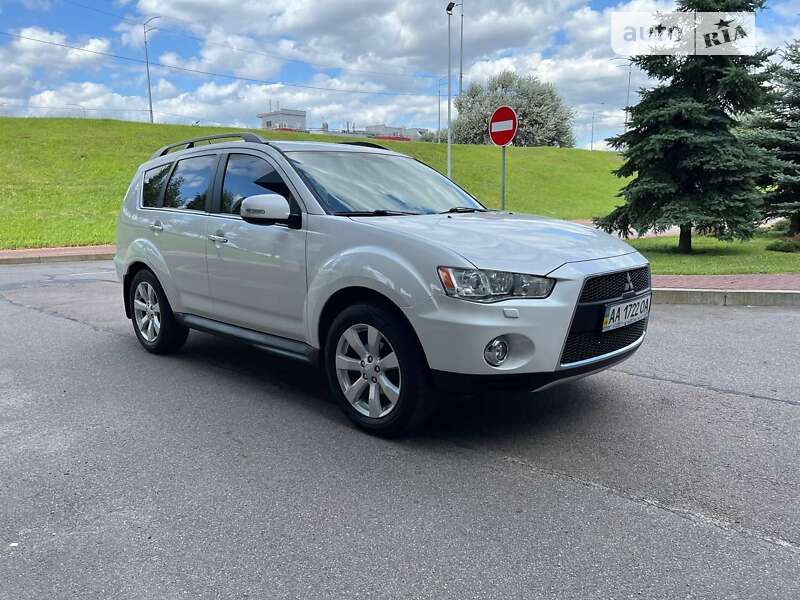 2011 mitsubishi outlander