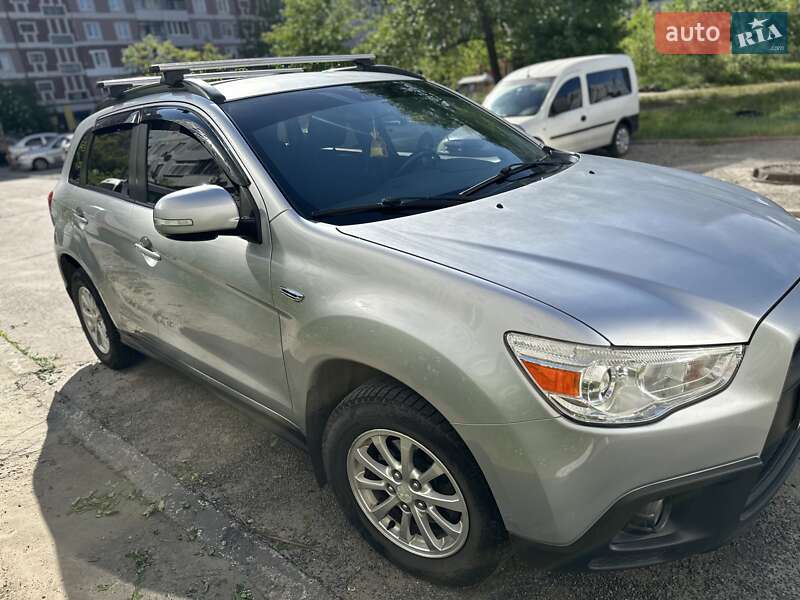 2011 mitsubishi asx