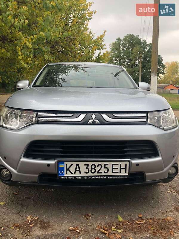 2013 mitsubishi outlander