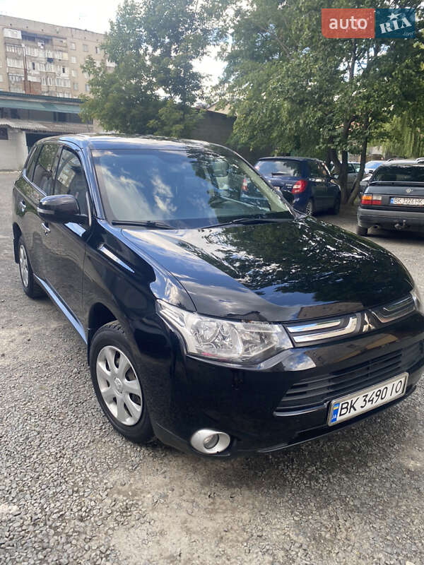 2013 mitsubishi outlander