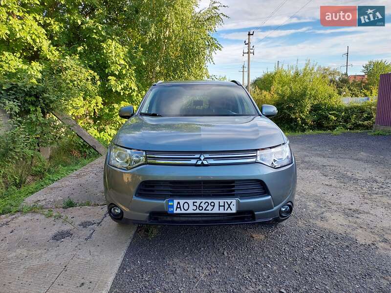 2013 mitsubishi outlander