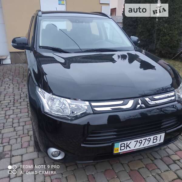 2013 mitsubishi outlander