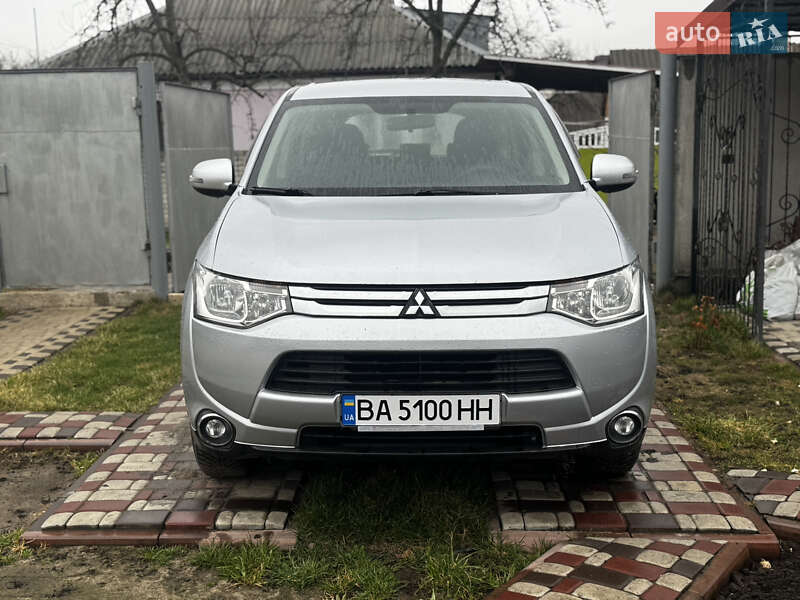2014 mitsubishi outlander