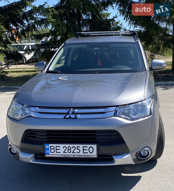 2014 mitsubishi outlander