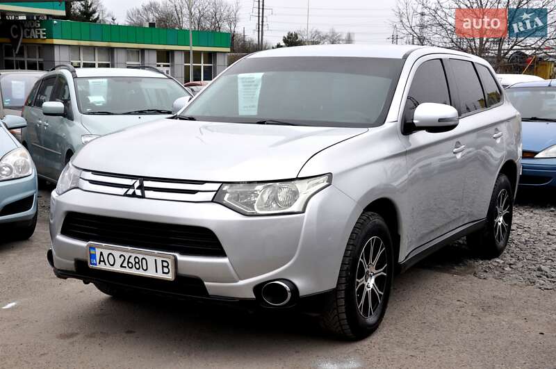 2014 mitsubishi outlander
