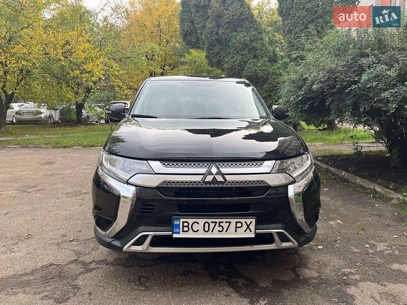 2018 mitsubishi outlander