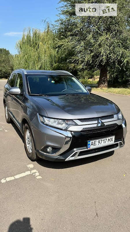 2018 mitsubishi outlander