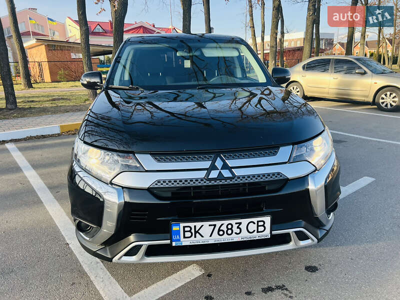 2018 mitsubishi outlander
