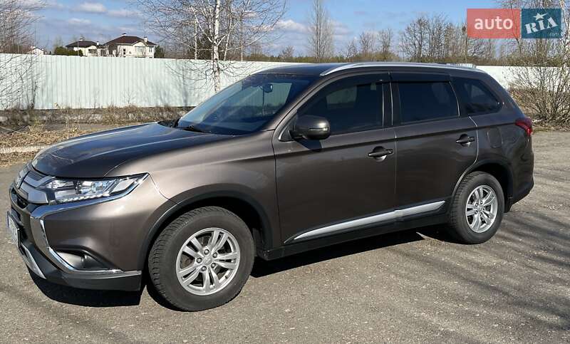 2018 mitsubishi outlander