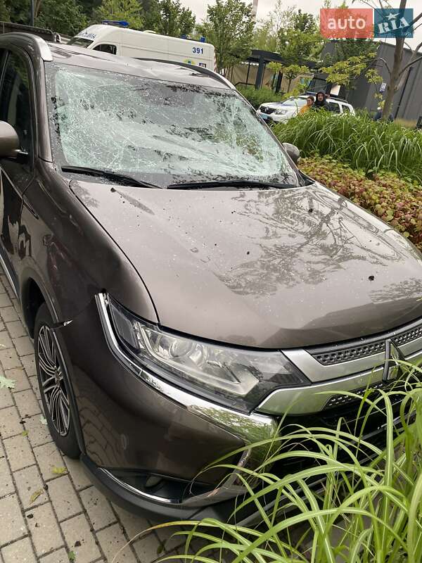 2018 mitsubishi outlander