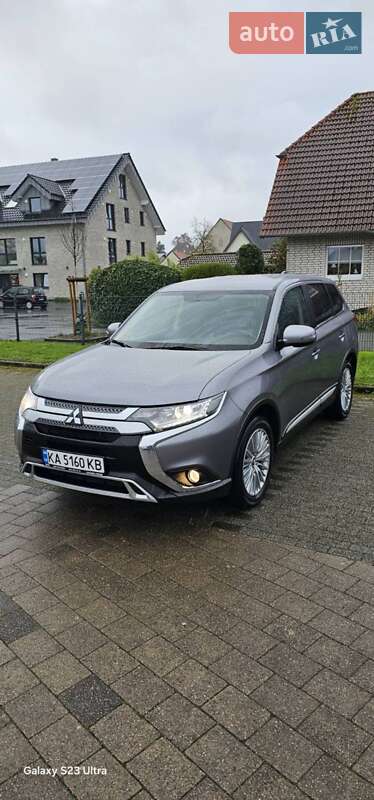 2021 mitsubishi outlander