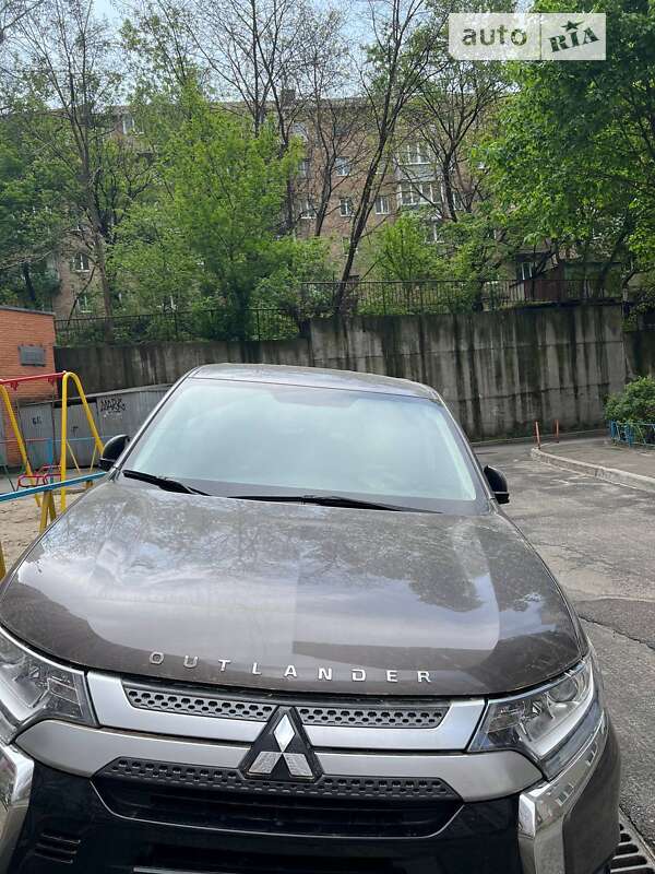 2021 mitsubishi outlander