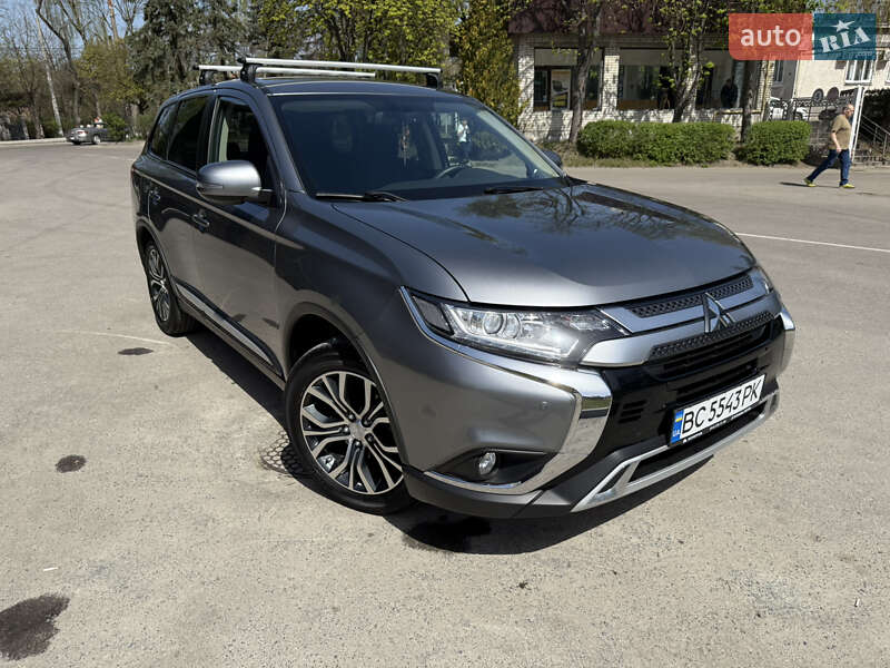 2020 mitsubishi outlander