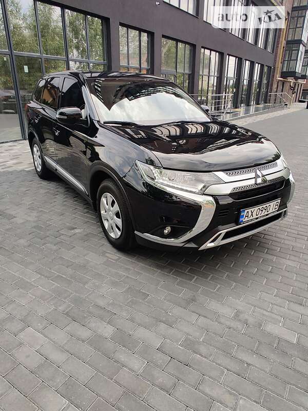 2020 mitsubishi outlander