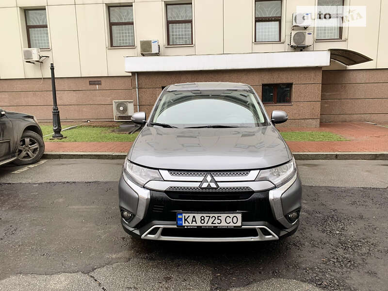 2020 mitsubishi outlander