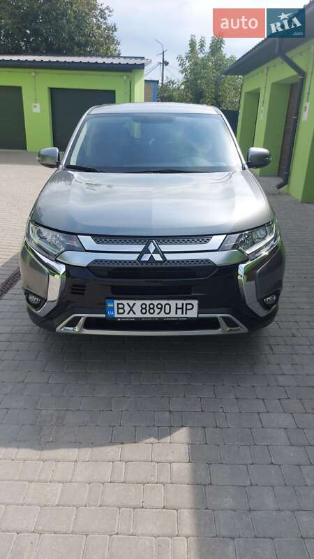 2020 mitsubishi outlander