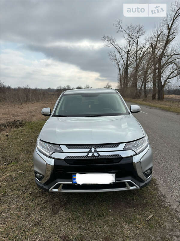 2021 mitsubishi outlander