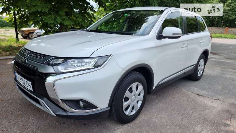 2021 mitsubishi outlander