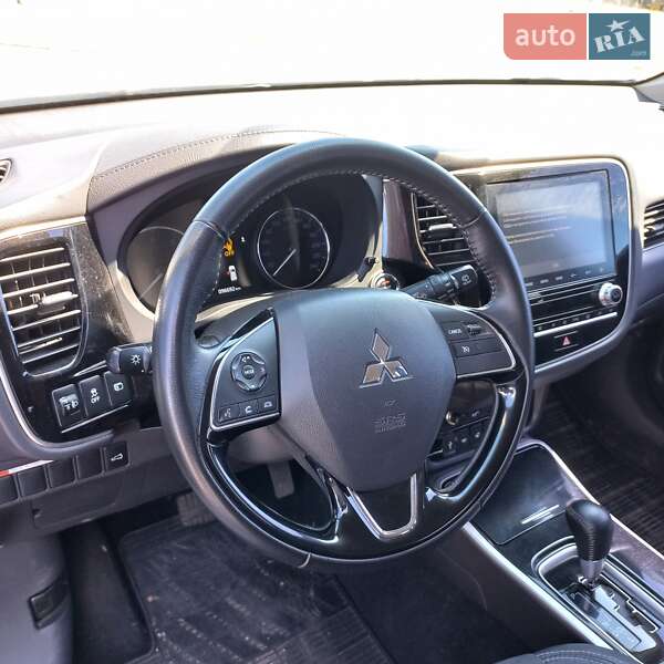2021 mitsubishi outlander