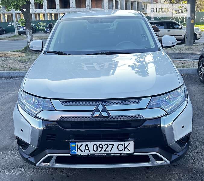 2021 mitsubishi outlander