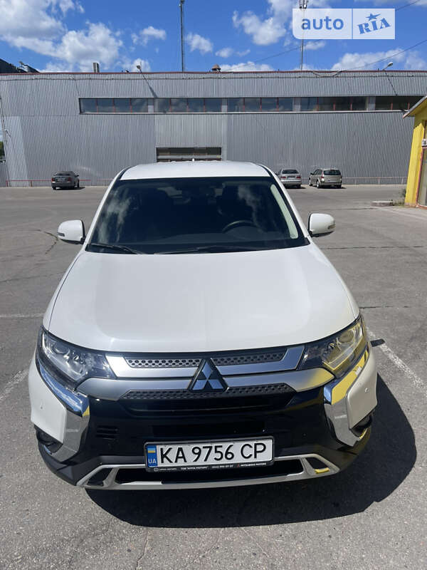 2021 mitsubishi outlander