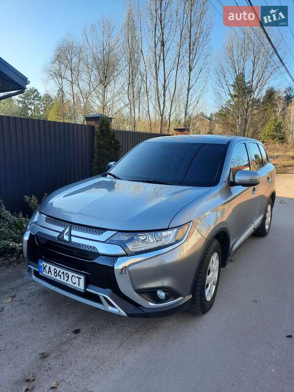 2021 mitsubishi outlander