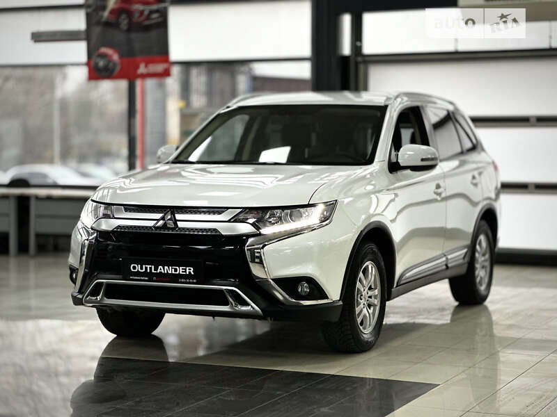 2021 mitsubishi outlander