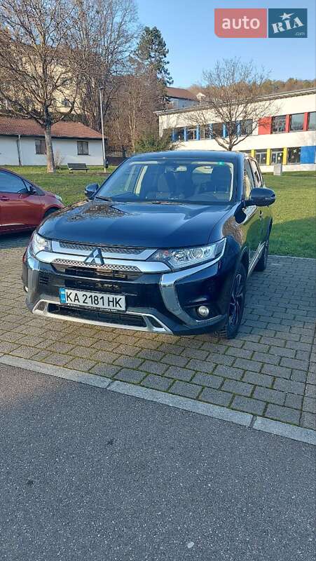 2021 mitsubishi outlander
