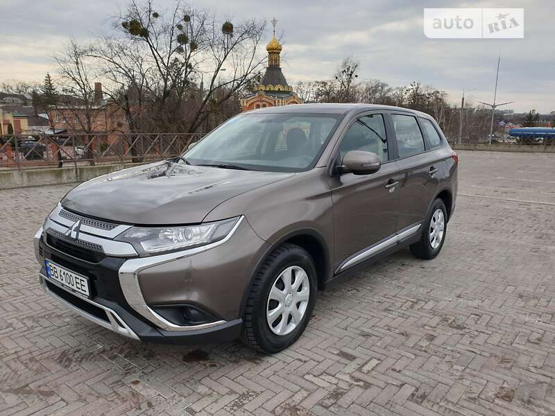 2021 mitsubishi outlander