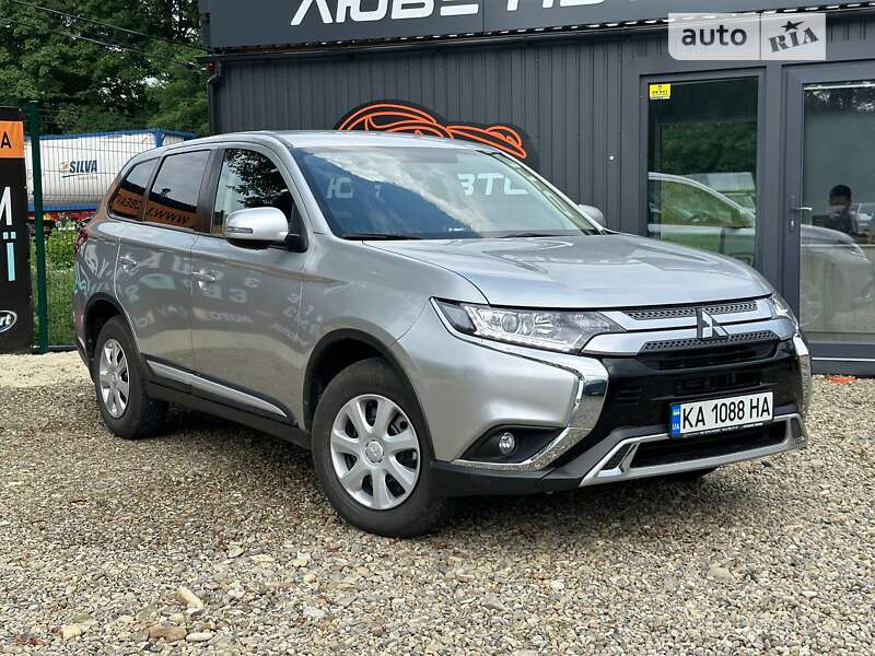 2021 mitsubishi outlander
