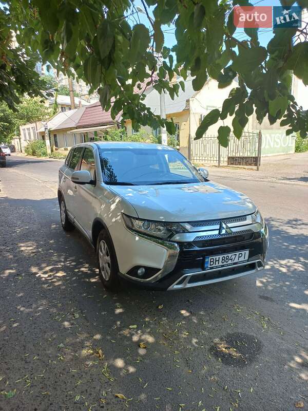 2021 mitsubishi outlander