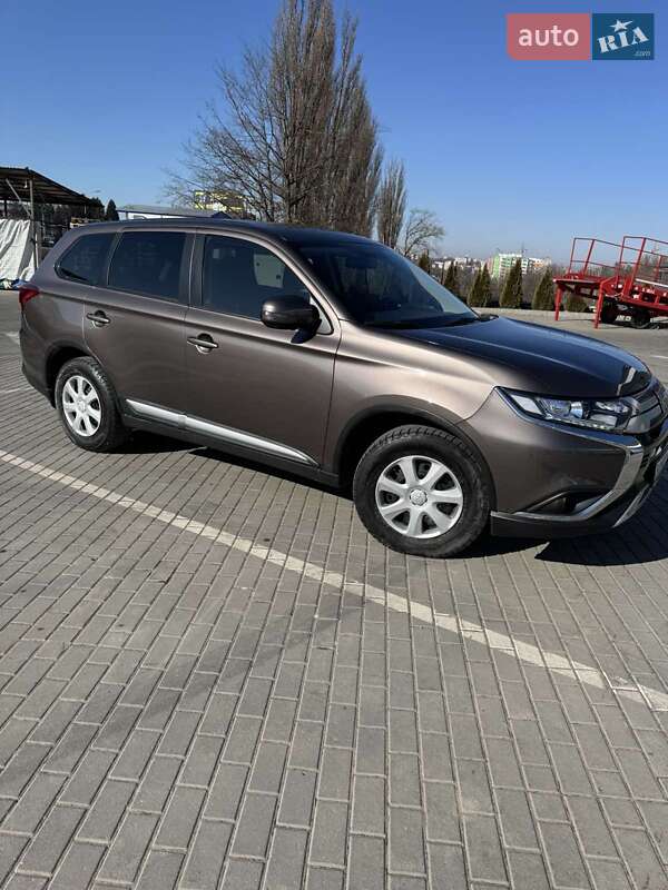 2021 mitsubishi outlander