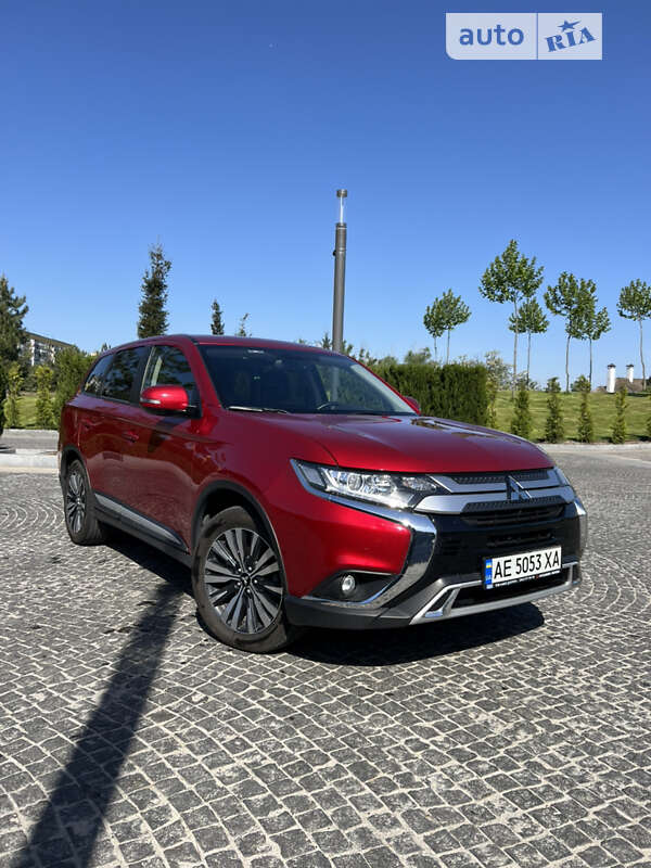 2021 mitsubishi outlander