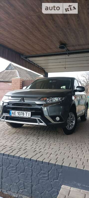 2022 mitsubishi outlander