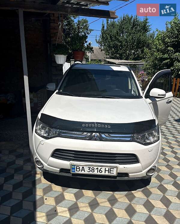 2012 mitsubishi outlander