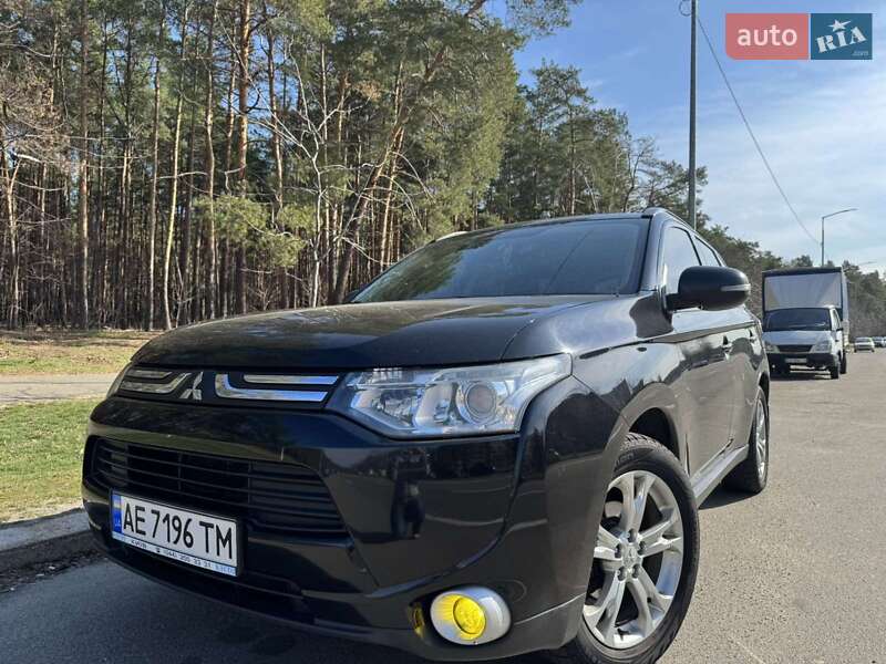 2012 mitsubishi outlander