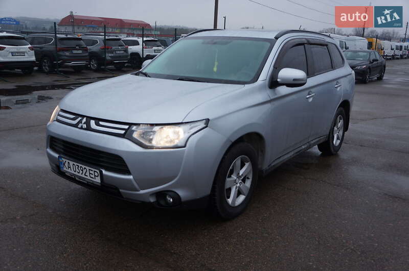 2012 mitsubishi outlander