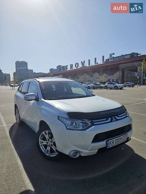2012 mitsubishi outlander