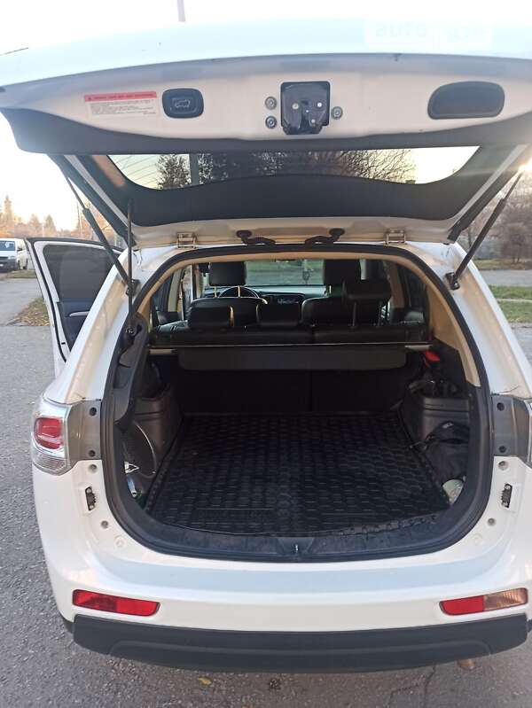 2012 mitsubishi outlander
