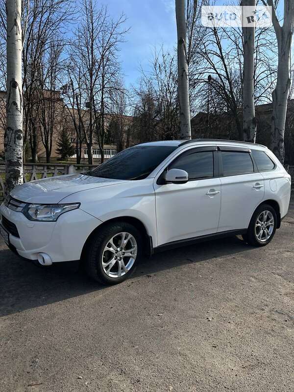 2013 mitsubishi outlander