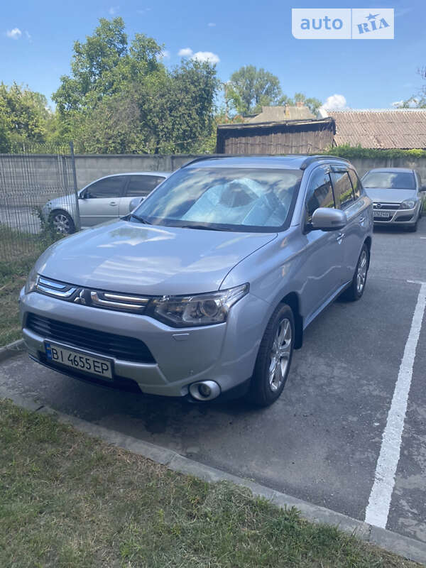 2013 mitsubishi outlander