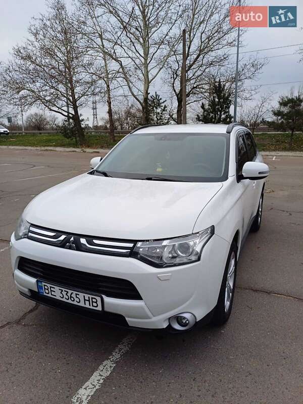 2013 mitsubishi outlander