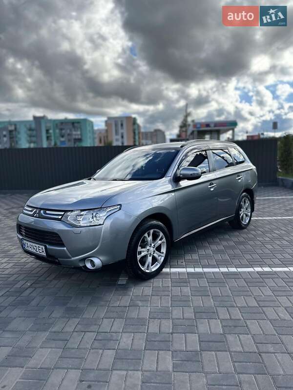 2013 mitsubishi outlander