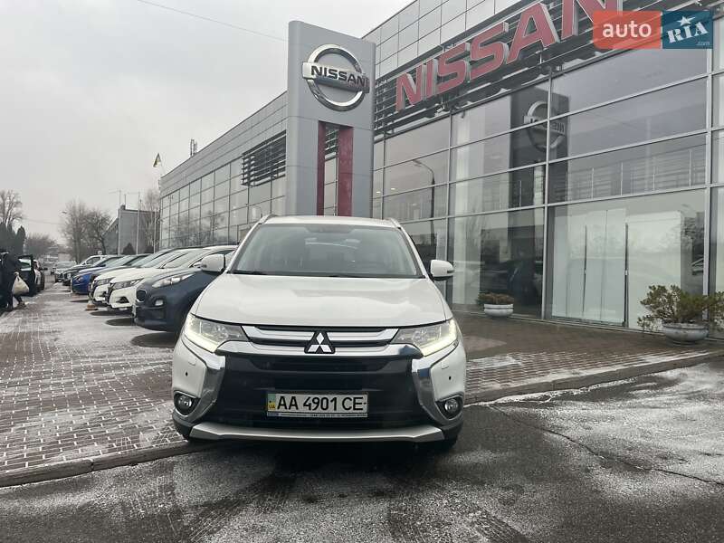 2016 mitsubishi outlander